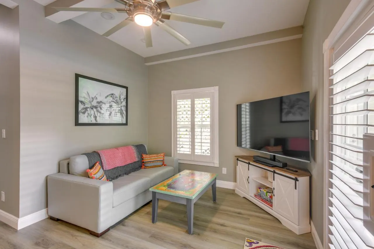 Breezy Key West First-Floor Condo With Pool Access Apartament
